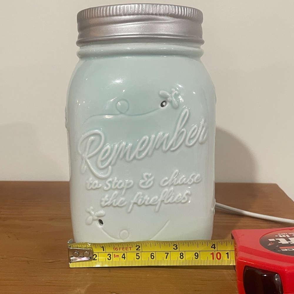 🎆 SCENTSY Chasing Fireflies Warmer - Picture 7 of 10